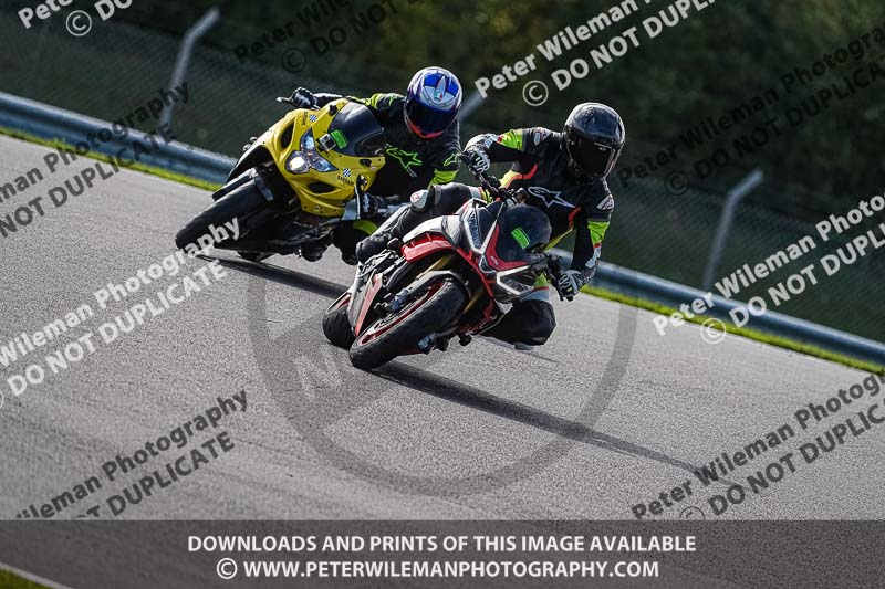 donington no limits trackday;donington park photographs;donington trackday photographs;no limits trackdays;peter wileman photography;trackday digital images;trackday photos